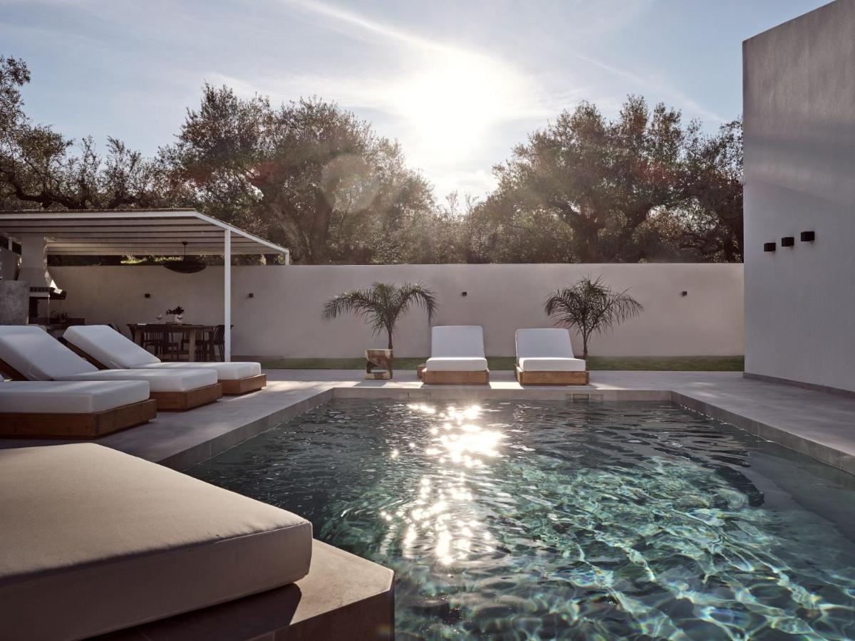 Estelle Villa, A Flamboyant Escape With Pool, By Thinkvilla Romírion Buitenkant foto